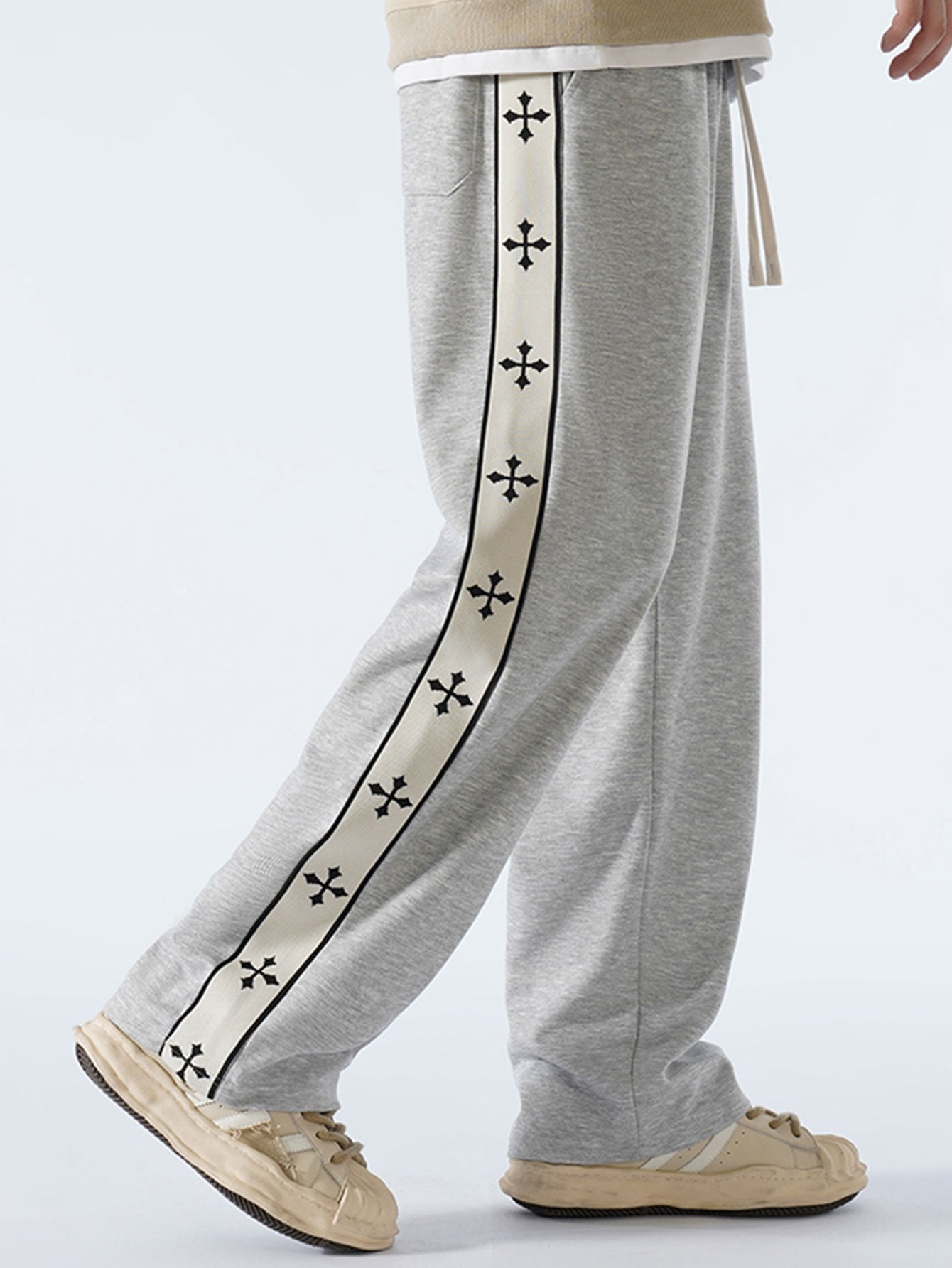 Bach® | Pantalon droit à rayures croisées sur les côtés, coupe décontractée