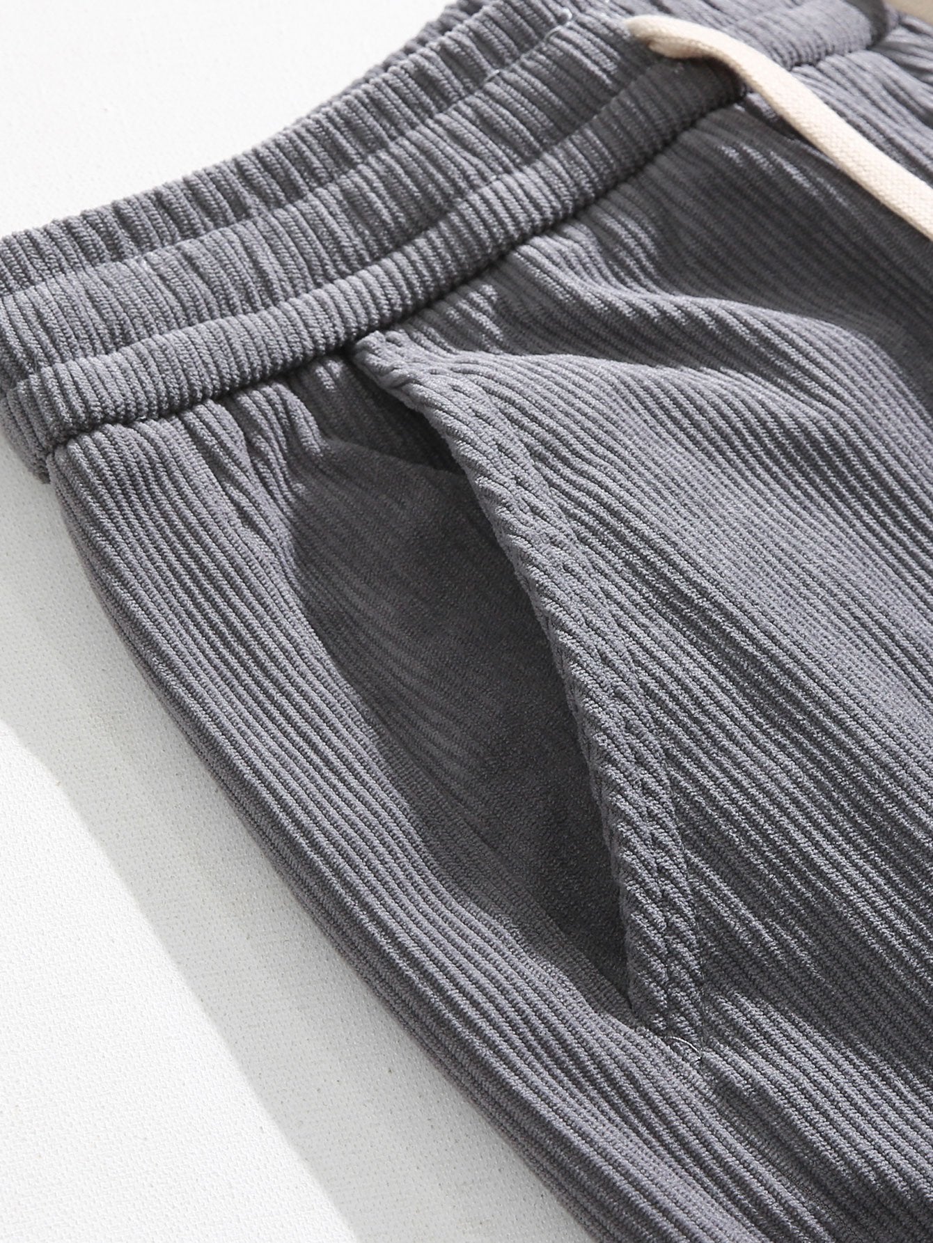 Aubine® | Pantalon droit en velours côtelé