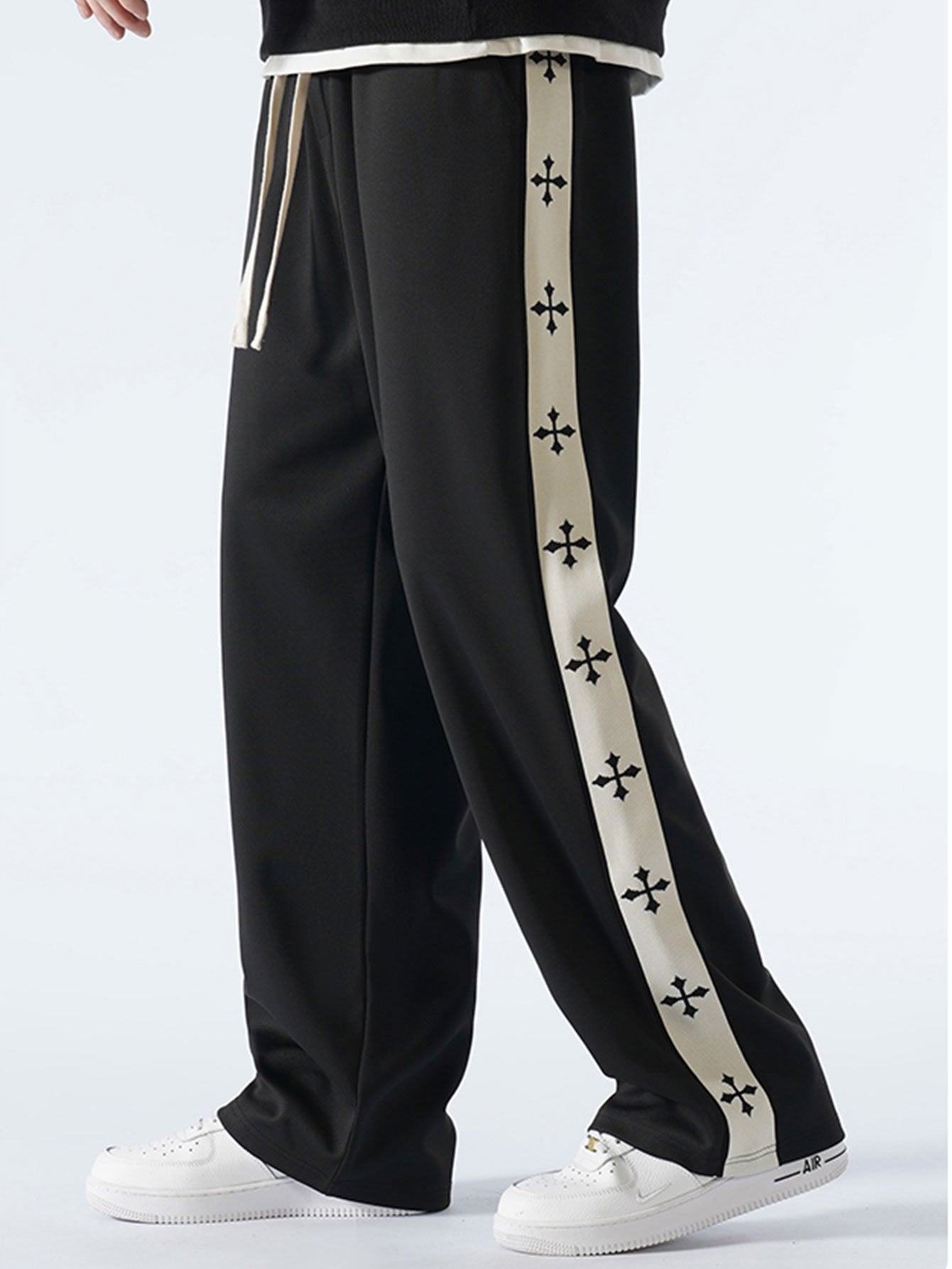 Bach® | Pantalon droit à rayures croisées sur les côtés, coupe décontractée