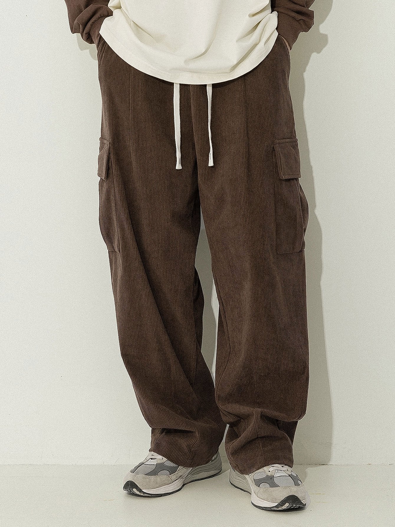 Banville® | Pantalon cargo en velours côtelé coupe ample